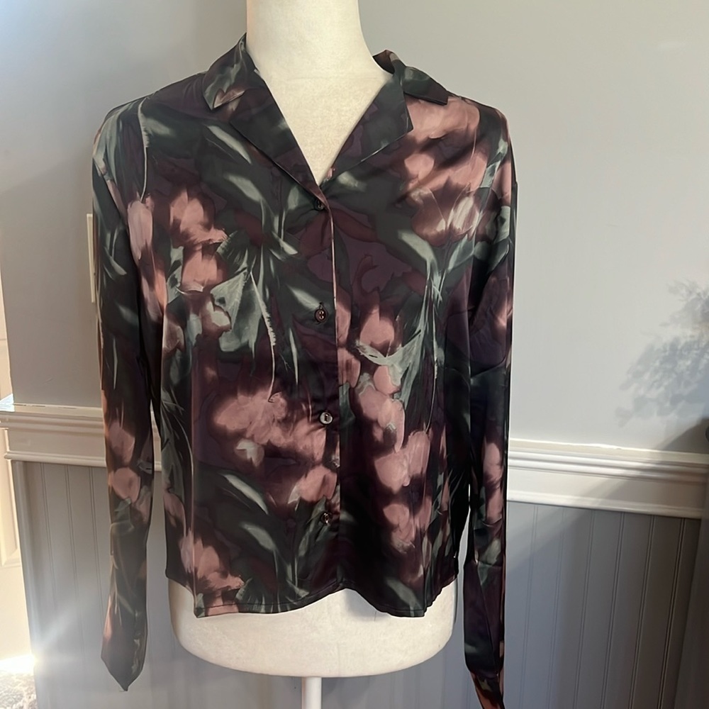 Danskin Women’s Top. NWT
